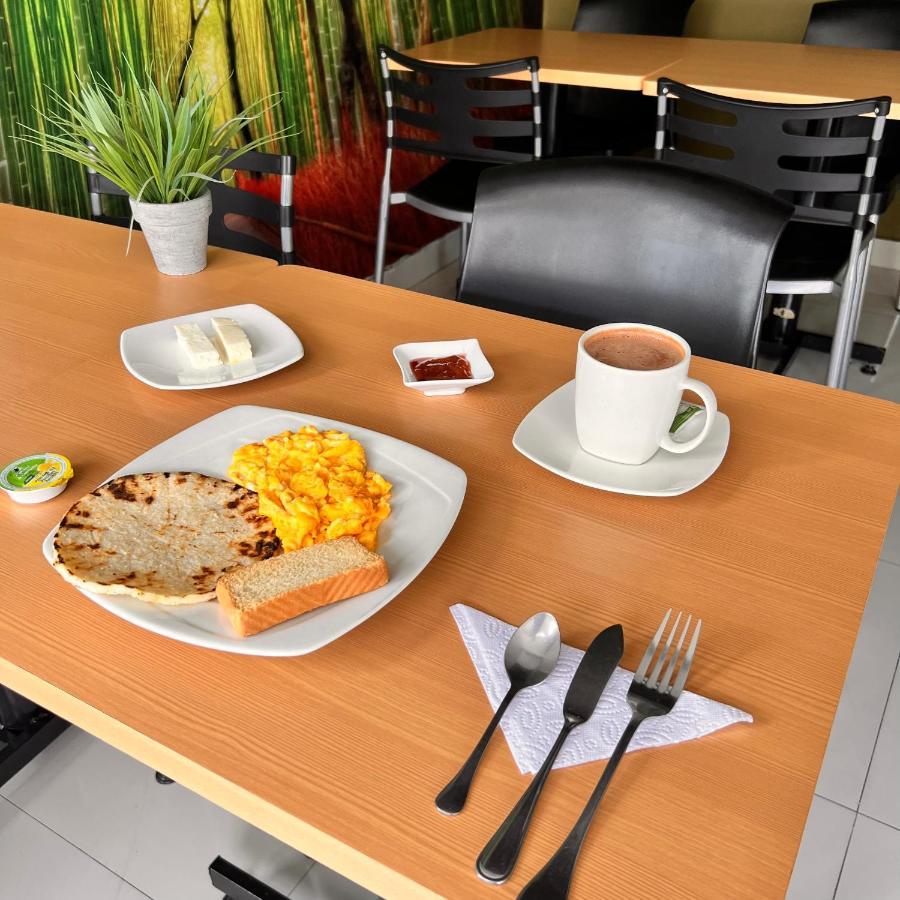 Hotel Volare Armenia  Luaran gambar